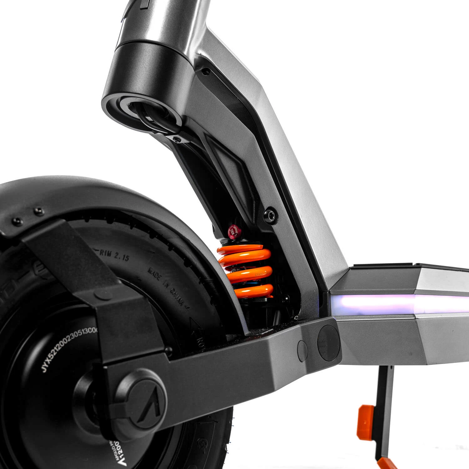 Apollo® Apollo Pro V3 Electric Scooter (New 2023 Model) | Dual Motor 10 Apollo® Apollo Pro V3 Electric Scooter (New 2023 Model) | Dual Motor - Image 8