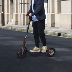 Segway Ninebot F40A Electric Scooter 31 Segway Ninebot F40A Electric Scooter -Scoot and Skate Haven F40