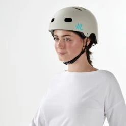 Headlokt Lockable Helmet | Matte White -Scoot and Skate Haven WEB HCP 230620 Headlokt 017 edit